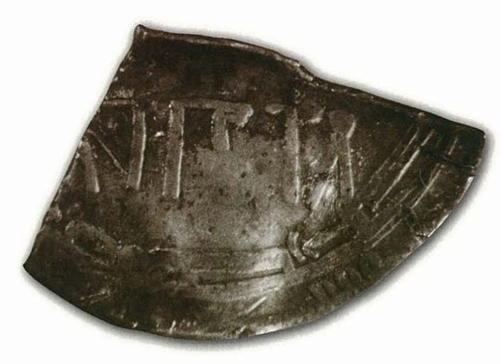 Samanid coin from Sandur on Sandoy (source: Símun Vilhelm Arge: Forn búseting heima á Sandi. In: Frøði 5, 2001, s. 10)