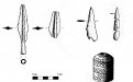 Dvojice železných hrotů oštěpů a bronzové kování 